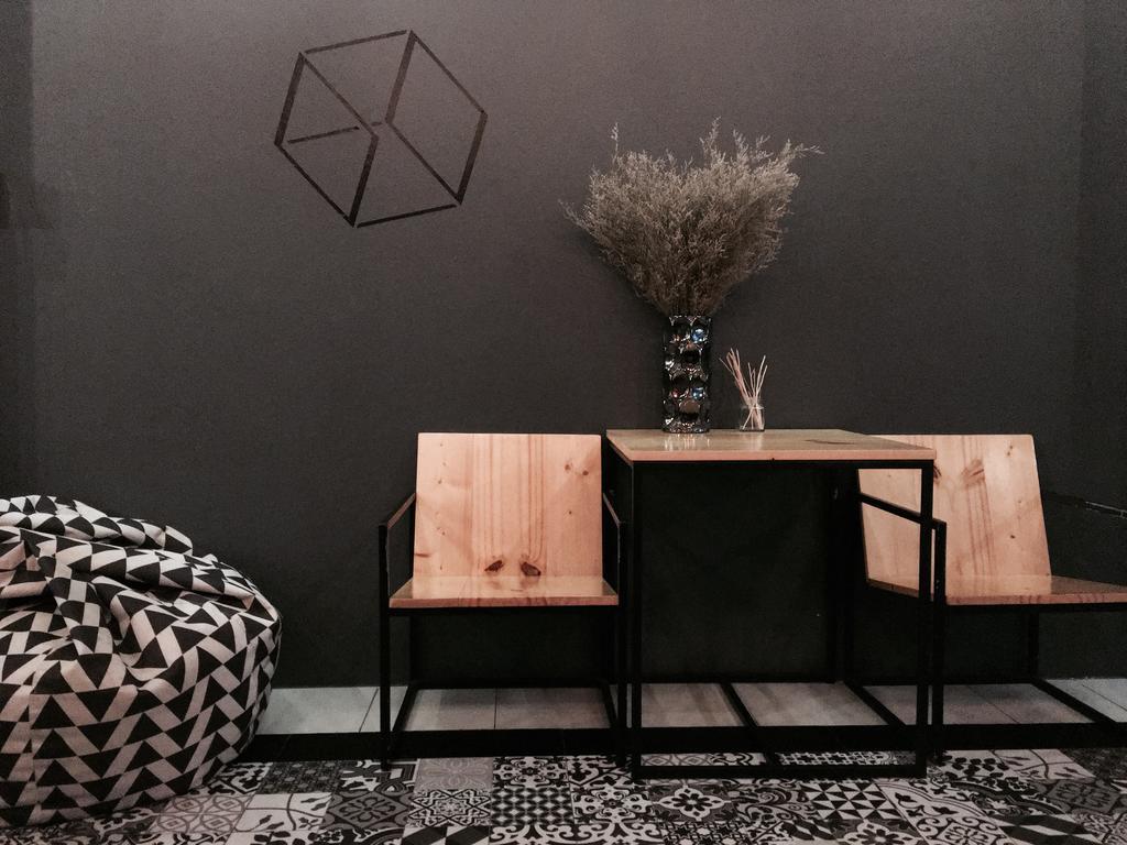 Box Poshtel Phuket Hostel Eksteriør bilde
